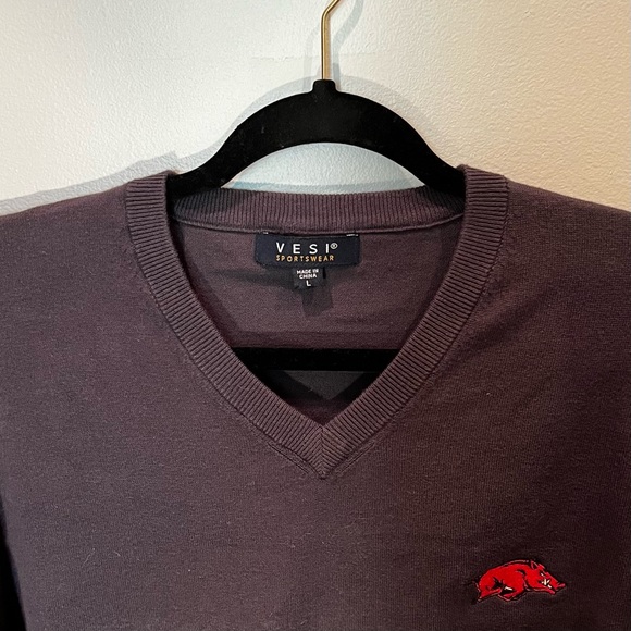 Razorback Sweater - Picture 2 of 3